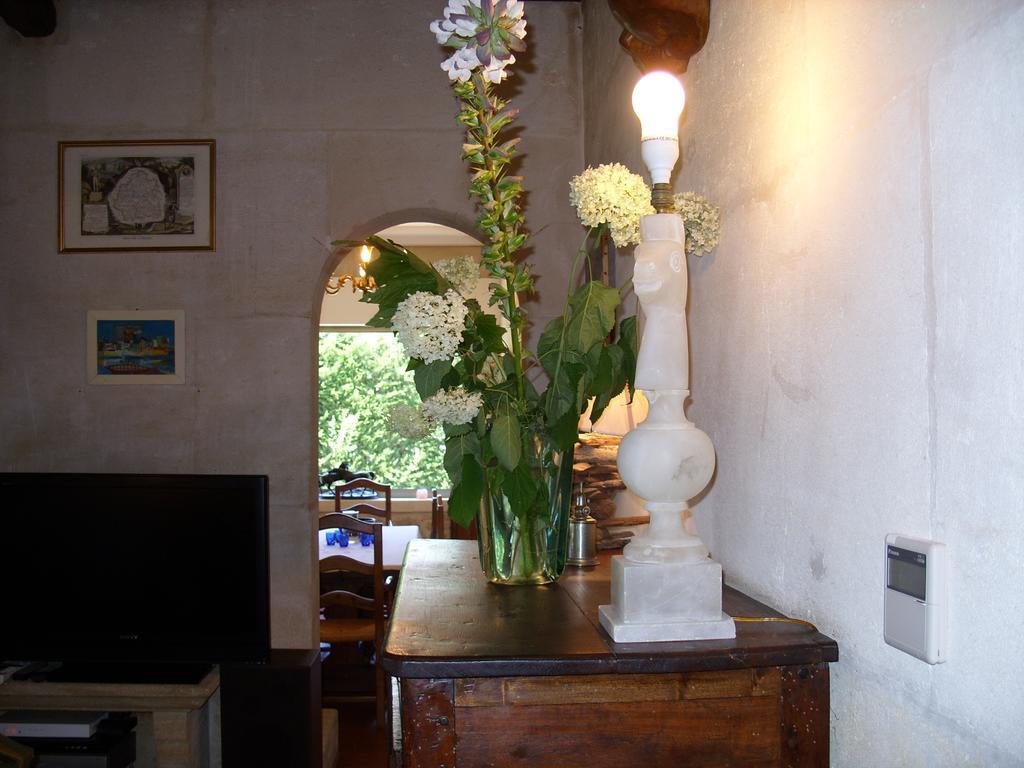 Mas Des Collines Bed and Breakfast Fontvieille Esterno foto